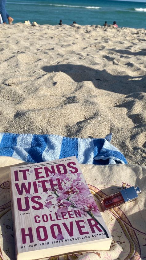 Collen Hover Aesthetics, Collen Hover, It Ends With Us Book, Ocean Reading, Book Meaning, Book Reading Journal, Colleen Hoover Books, Beach Read, Best Self Help Books