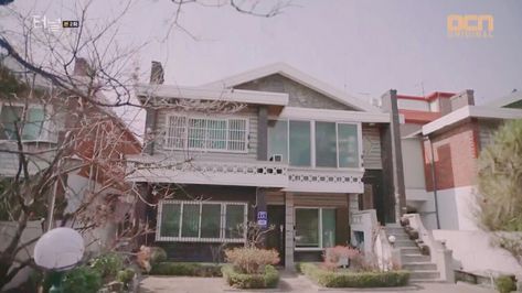 Korean House Aesthetic Exterior, Korean House Exterior, Korean Interior Design, Korean Apartment, Rooms Inspiration, Japanese Things, Dr House, Beautiful House Plans, Grid Paper