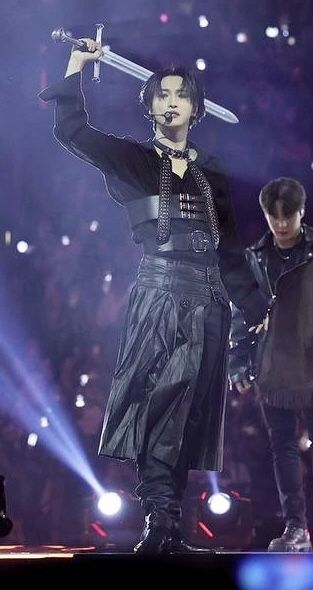 Ateez Pirate King Outfits, Seonghwa In A Dress, Seonghwa Crazy Form Outfit, Ateez Wonderland Outfits, Seonghwa Wonderland Era, Seonghwa Mothering, Seonghwa Stage Outfit, Seonghwa Dress, Seonghwa Corset