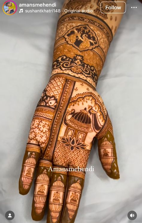 Mehndi Design Unique Back, Hindu Mehendi Designs, Figures Mehndi Designs, Simple Dulhan Mehndi Designs, Bridal Mehndi Designs With Figures, Mehandi Full Hand Designs, Front Hand Mehndi Designs Bridal, Mehandi Designs Unique, Arbic Mendhi Design