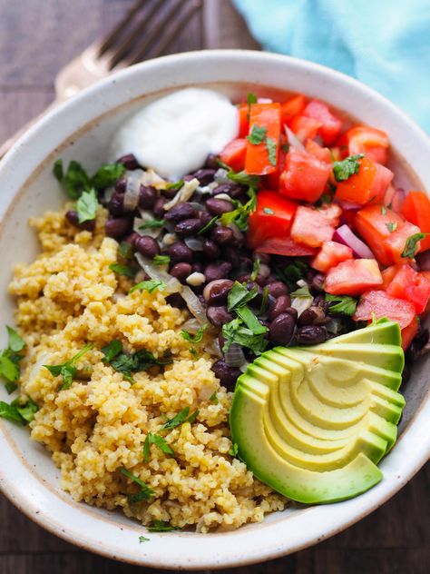 Make this easy millet bowl with black beans and pico de gallo for lunch! It's packed with filling fiber and protein! Jazz it up with extra veggies or hot sauce! #vegetarian #vegan #brainbowl #millet #blackbeans #avocado #healthyrecipe #glutenfree Healthy Grains Recipes, Healthy Burrito Bowl, Plant Based Recipes Dinner, Millet Recipes, Hearty Lunch, Black Bean Salad, Plant Based Dinner, Veggie Delight, Healthy Grains