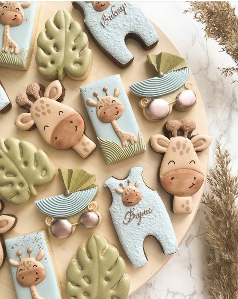 Giraffe Baby Shower Ideas, Wild One Cookies, Giraffe Baby Shower Cake, Giraffe Baby Shower Theme, Safari Baby Shower Cake, Giraffe Cookies, Giraffe Party, Safari Cookies, Giraffe Cakes