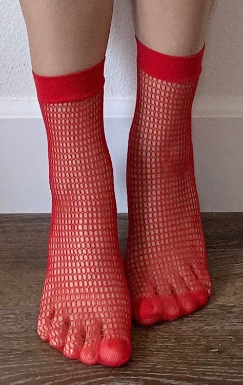 Fishnet Ankle Socks, Chica Punk, Nylon Socks, Sheer Socks, Socks Gift, Socks And Heels, Dress Socks, Sock Gifts, Womens Dress