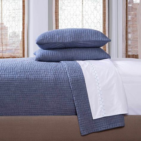 Egyptian cotton bedding