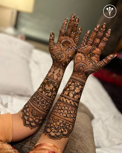 Searching for the best bridal mehendi artists? We've got you covered with over 1800 top-notch artists. Tap the link to check and book now 💚 | Picture Credits: @kp_mehandi_art |  #ShaadikiTaiyari Aasaan Hai 3d Mehndi, Full Hand Bridal Mehndi, Bridal Mehndi Design, Mehendi Arts, Mehndi Designs Bridal Hands, Full Hand Mehndi, Bridal Mehendi, Bridal Mehendi Designs, Full Hand Mehndi Designs