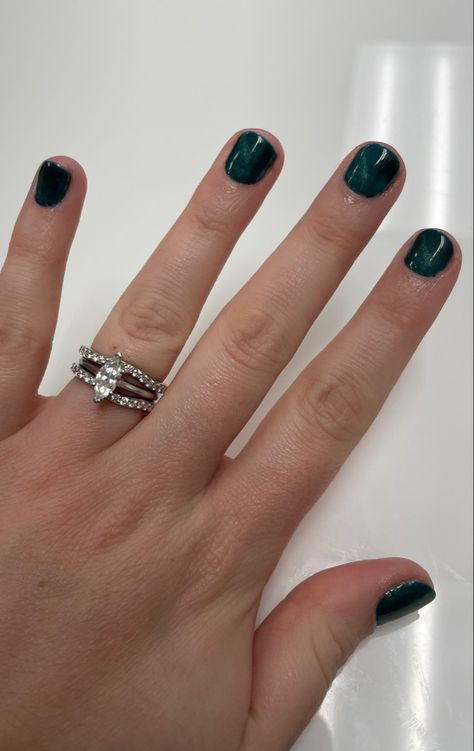 Magnetic Emerald Green Gel Short Nails Gel Short Nails, Short Nail, Short Nails, Emerald Green, Gel Nails, Emerald, Nails, Green