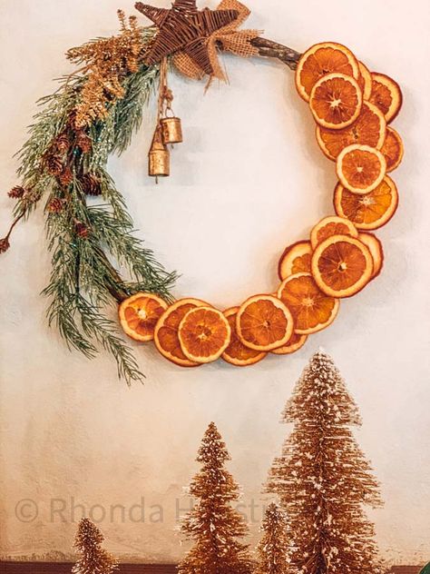 Dried Orange Wreath, Julkransar Diy, Cheap Farmhouse, Orange Wreath, Porch Christmas, Easter Wishes, Christmas Wreaths Diy, Noel Christmas, Orange Slices