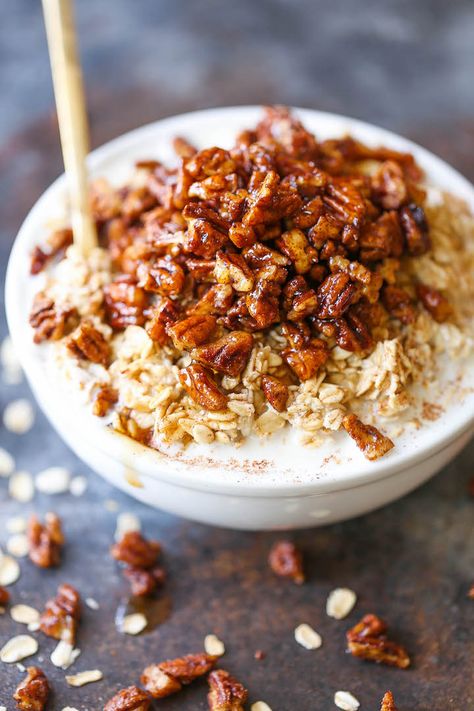 Pecan Pie Overnight Oats Breakfast Pockets, Overnight Oatmeal Recipes, Oat Recipes Healthy, Cracker Toffee, Overnight Oats Recipe Healthy, Breakfast Easy, Overnight Oatmeal, What's For Breakfast, Overnight Oats Recipe