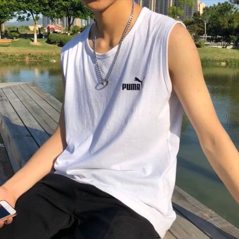 Guy In Tank Top, Sleeveless Shirt Outfit, Outfit Nam, Ootd Boy, Men Core, Boys White T Shirt, Reference Clothes, Style Boy, Outfit Korean