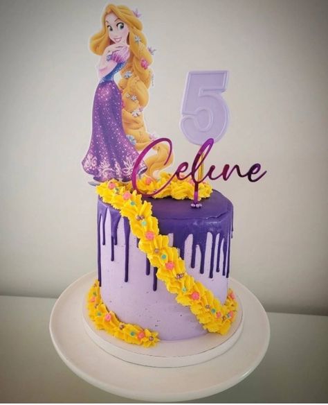 Rapunzel Cake Topper, Aurora Cake, Birthday Cake Buttercream, Minnie Mouse Cake Pops, Rapunzel Birthday Cake, Minnie Mouse Cupcake, Minnie Mouse Cupcake Toppers, Bolo Rapunzel, Pirate Ship Cakes