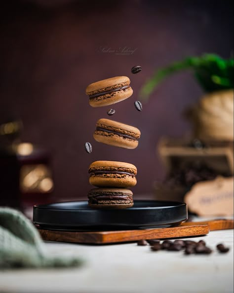 Macaron Photography, Chocolate Shots, Food Photography Tutorial, Levitation Photography, Chocolate Photos, Food Art Photography, Food Photoshoot, Food Content, Creative Desserts