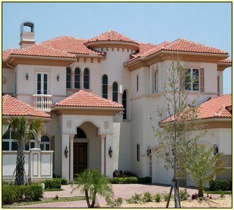 Terracotta Roof House, Spanish Style Home Exterior, Spanish Tile Roof, Modern Mediterranean Homes, Mediterranean Exterior, Best Exterior Paint, Terracotta Roof, Tile Roof, Stucco Homes