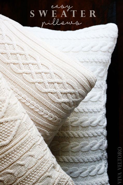 What a great way to use old sweaters and make your home cozy! Easy DIY sweater pillows.                                                                                                                                                                                 More Sweater Pillow Covers, Knitted Pillows, Knitting Sweaters Diy, Diy Throws, Pillows Diy, Diy Throw Pillows, Sweater Pillow, Diy Tumblr, Diy Sweater