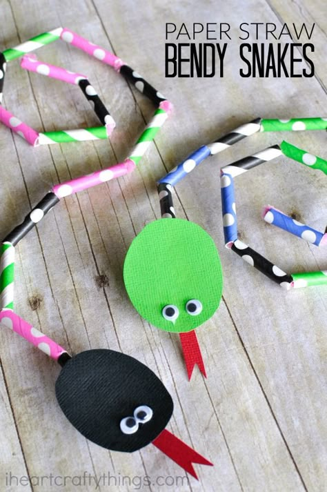 Schlange mit Strohhalm Snake Craft, Diy With Kids, Snake Crafts, Straw Crafts, Fine Motor Activities For Kids, Kraf Diy, Crafty Kids, Crafts For Kids To Make, Camping Crafts