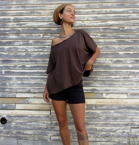 Hey, I found this really awesome Etsy listing at https://www.etsy.com/listing/126837912/organic-cropped-kaftan-shirt-light Boho Rock Outfit, Kaftan Shirt, Kaftan Design, Gaia Conceptions, Daily Fits, Hemp Fashion, Organic Clothes, Organic Clothing Women, Boho Inspo