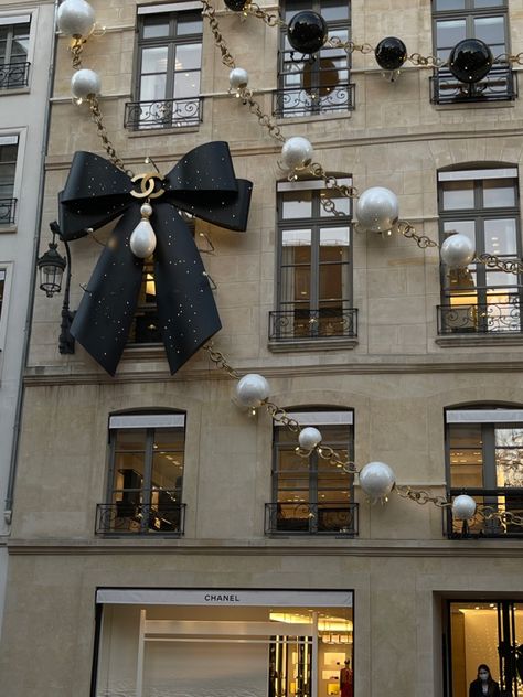 #paris #channel Chanel Store, Luxury Lifestyle Dreams, Chanel Paris, Christmas Mood, Winter Aesthetic, Christmas Aesthetic, Winter Time, Winter Christmas, Old Money