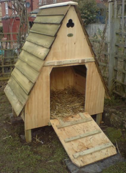 duck housing ideas | duck house | Craft Ideas Simple Duck House Plans, Diy Duck House Plans, Easy Duck Coop Ideas, Easy Duck Coop, Duck Coop Ideas Diy, Duck House Ideas, Diy Duck House, Duck House Plans, Duck Pens