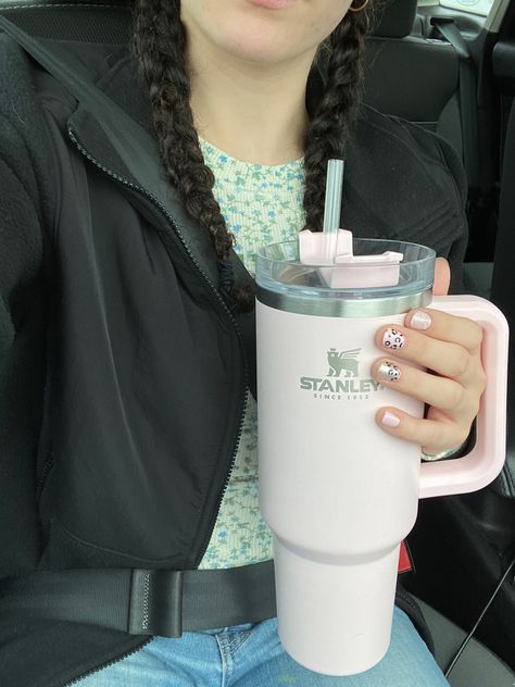 girl with braids and pink leopard print nails holding a 40 ounce stanley tumblr in the color pink pearlescent Target Aesthetic, Tumbler Aesthetic, Stanley Water Bottle, Stanley Adventure, Trendy Water Bottles, Stanley Cups, Coffee Smoothie, New Years Resolutions, Stanley Tumbler