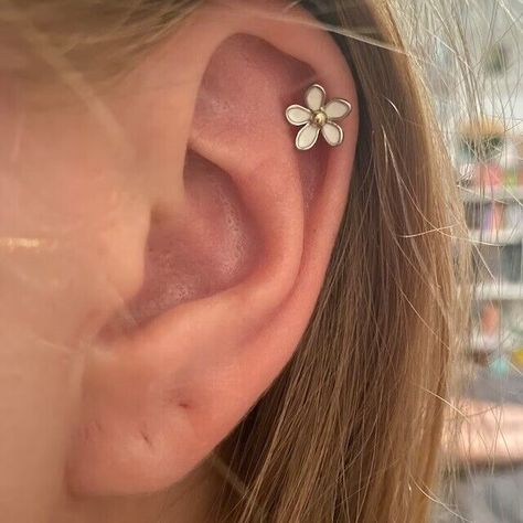 Enamel Daisy Tragus Helix Cartilage Earring * Flat Back Labret * Flower Ear Stud Helix Piercing Stud, Daisy Top, Helix Piercings, Labret Studs, Flower Ear, Cartilage Earring, Helix Earrings, Ear Stud, Helix Piercing