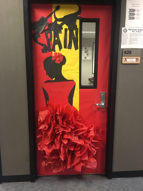 Spain Classroom door decoration My 2019 multicultural decor Spain Bulletin Board Ideas, Spain Classroom Theme, Spain Party Decorations, Spanish Door Decorations Classroom, Spain Classroom Decoration, Spain Door Decorations Classroom, Spanish Classroom Door Ideas, Spain Decorations Party, Spain Party Theme