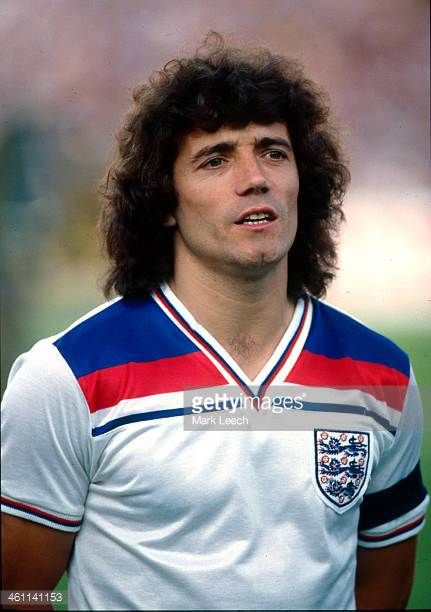 15 June 1980 UEFA European Championships Italy v England England captain Kevin Keegan Lfc Players, England Fc, Kevin Keegan, England Football Players, Soccer Legends, Football Moments, Uefa European Championship, British Football, England National Team