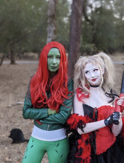 @ ducktrees on Instagram. Harley Quinn and Poison Ivy cosplay, DC cosplay, Harley Quinn animated series, wlw, LGBTQ, Harley Quinn makeup and hair, poison ivy makeup Harley And Ivy Cosplay, Harley And Ivy Costume, Red Harley Quinn Costume, Harley Quinn And Ivy Costumes, Harley Quinn And Poison Ivy Costume, Harley Quinn Animated Series, Harley Quinn Animated, Ivy Makeup, Halloween Villains