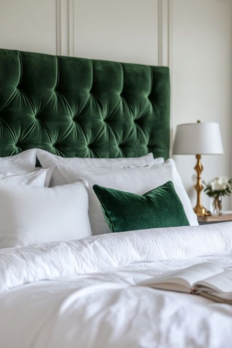 Transform your bedroom with statement headboards in unique materials, bold colors, or intricate designs. #BedroomDecor #HeadboardIdeas #InteriorStyling Headboard And Wallpaper, Bedroom Headboard Ideas, Velvet Tufted Headboard, Eclectic Bedrooms, Green Headboard, Headboard Bedroom, Bedroom Sanctuary, Headboard Ideas, Velvet Headboard