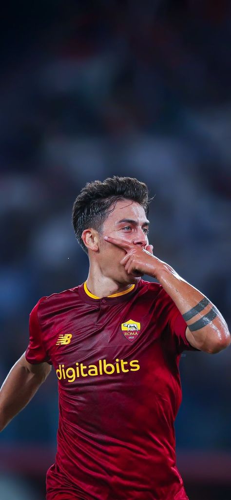 All Football Players Wallpaper, Dybala Roma Wallpaper, Futbol Wallpapers Iphone, As Roma Wallpapers, Roma Wallpaper, Dybala Wallpaper, Wallpaper Soccer, Football Player Costume, Football Wallpaper Iphone