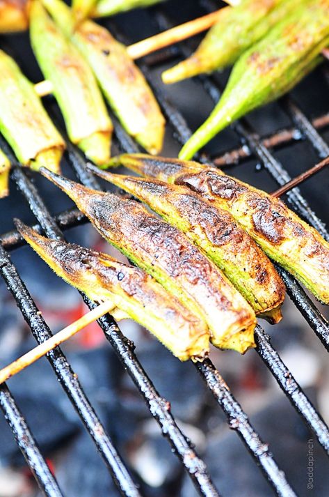 Grilled Okra makes a delicious addition to any meal. Get this simple, yet scrumptious grilled okra recipe to serve soon! Grilled Okra, Growing Okra, Smart Eating, Okra Recipe, Grilled Vegetable Recipes, Grill Ideas, Sides Dishes, Okra Recipes, Summer Foods