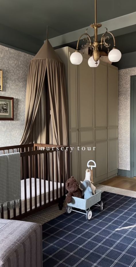 Brown Crib Nursery, Vintage Baby Boy Nursery, Vintage Boys Room, Vintage Nursery Boy, Vintage Baby Rooms, Dark Nursery, Brown Crib, Pretty In The Pines, Shower Vibes