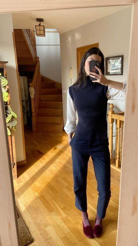 Flabelus Outfit, Radical Chic Outfit, Velvet Shoes Outfit, Radical Chic, Trendy Outfit Inspo, Cold Fashion, Outfits Con Jeans, Looks Street Style, Stylish Work Outfits