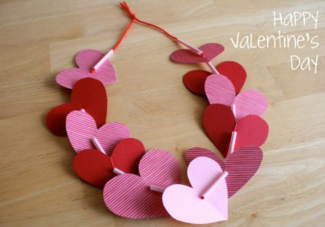 Heart Shaped Leis. This cute Valentine’s kids craft is the perfect thing to make for a classroom party Classroom Valentines Party, Preschool Valentine Crafts, Toddler Valentine Crafts, Children's Games, February Crafts, Easy Valentine Crafts, Children Activities, Valentine's Day Crafts For Kids, Preschool Valentines