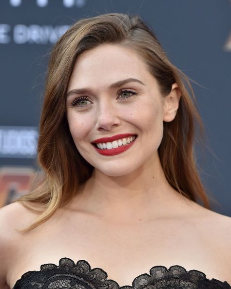 light brown hair color elizabeth olsen Elizabeth Olsen Color Analysis, Elizabeth Olsen Makeup, Elizabeth Olsen Hair Color, Elizabeth Olsen Hair, Elizabeth Olsen Brunette, Elizabeth Olsen Brown Hair, Elizabeth Olsen Black Hair, Elizabeth Olsen Dark Brown Hair, Scarlet Johanson Hair Brown