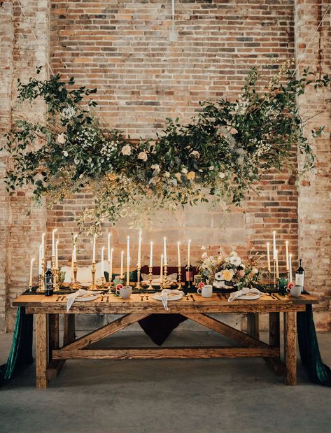 tall candle tablescape Tafel Decor, Wedding Neon Sign, Neon Wedding, Vintage Inspired Wedding, Sweetheart Table, Wedding Cake Designs, Greenery Wedding, Industrial Wedding, Green Wedding