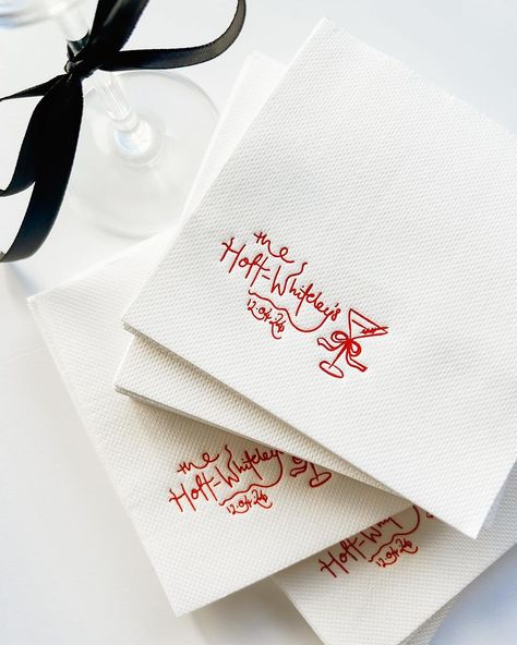 Fun Cocktail Napkins, Engagement Cocktail Napkins, Personalised Wedding Napkins, White Birthday Party Decorations, Engagement Party Cocktail Napkins, Reception Party Ideas, Bar Decor Ideas, Cocktail Napkins Wedding, Cocktail Party Fashion