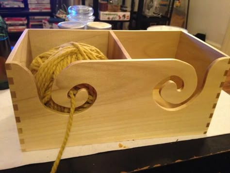 Diy Yarn Holder, Wooden Yarn Bowl, Yarn Box, Ceramic Yarn Bowl, Knitting Bowl, Yarn Bowls, Yarn Holder, Scroll Saw Projects, Wood Working Projects