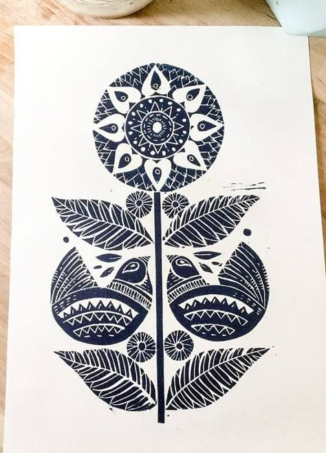 sunflower lino cut print Linocut Printmaking, Lino Art, Folk Art Flowers, Lino Cut, Linocut Art, Scandinavian Folk Art, Ukrainian Art, Printing Ink, Paper Cut Art