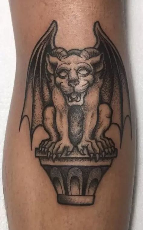 Gargoyle Tattoo For Women, Line Drawing Tattoos, Gargoyle Tattoo, Tattoo Cute, Medieval Tattoo, Medusa Tattoo, Spooky Tattoos, Tattoo Meaning, Old School Tattoo