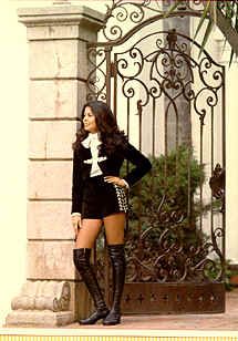 Mariachi Women, Mariachi Outfit, Pants Diy, Xv Dresses, Latina Fashion, Hero Costumes, Navy Dress, Pants Outfit, Fashion Pants