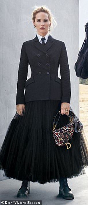 Inspiration: The collection was influenced by escaramuzas, Mexican horsewomen who perform in a rodeo-like sport called charreada Tulle Skirt Outfits, Black Tulle Skirt Outfit, Skirt Outfits Ideas, Tulle Outfit, Simple Glam, Tulle Mini Skirt, Black Tulle Skirt, Tulle Skirts Outfit, Dior Skirt