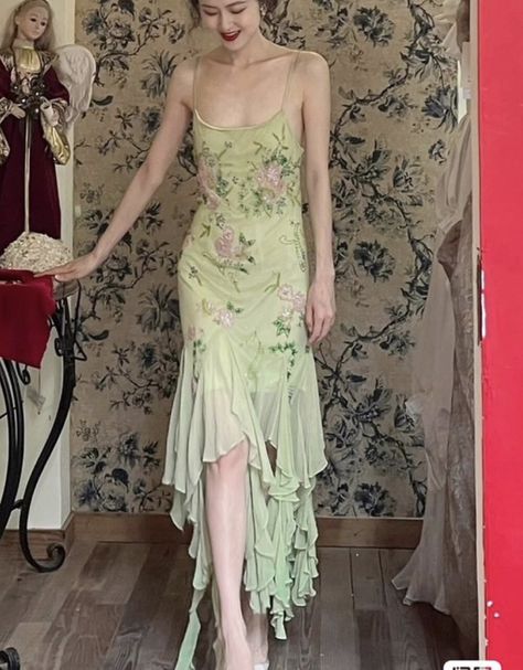 Midsummer Prom Dress, Runaway Princess Dress, Fairycore Gown, Fairycore Dress Aesthetic, Prom Dress Fairycore, Fairy Wedding Guest Dress, Muted Green Dress, Fairycore Dress Prom, Whimsical Fairy Dress