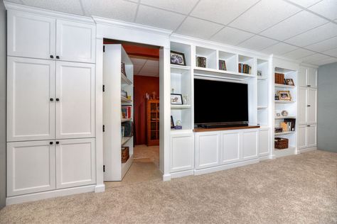 Murphy Bookcase, Secret Bookshelf Door, Secret Door Ideas, Hidden Bookshelf, Secret Bookshelf, Hidden Doors In Walls, Corner Entertainment Center, Hidden Door Bookcase, Bookshelf Door