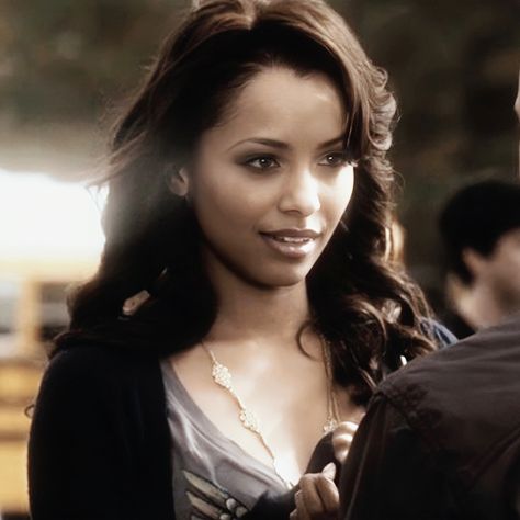 Bonnie Vampire Diaries, Bonnie Bennet, Miguel Diaz, The Vampire Diaries 3, Candice King, Kat Graham, Bonnie Bennett, Vampire Diaries Cast, Katherine Pierce