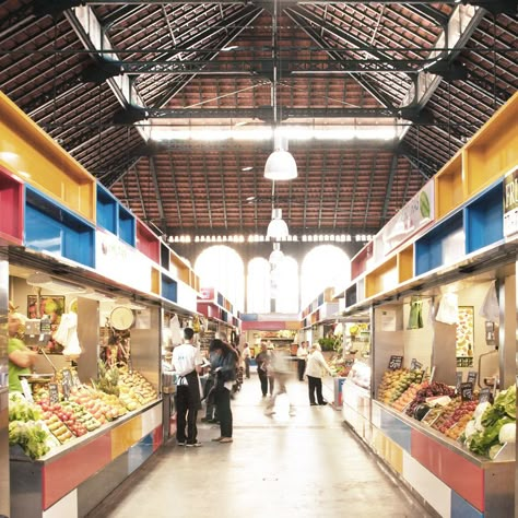 Proyecto de Remodelación del Mercado Municipal de Atarazanas / Aranguren  Gallegos Arquitectos #AVMdegilpazaryeri #Architecture Supermarket Design, Open Market, Traditional Market, Public Market, Unique Buildings, Commercial Architecture, Urban Planning, Commercial Design, Contemporary Architecture