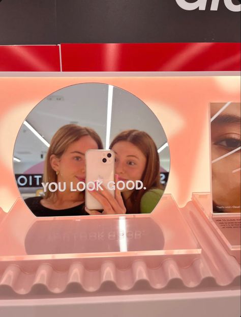 Glossier You Look Good Mirror, Glossier Mirror, Glossier You Look Good, Sephora Aesthetic, Good Mirror, Summer Blush, Makeup Sephora, Glossier You, Glossier Pink