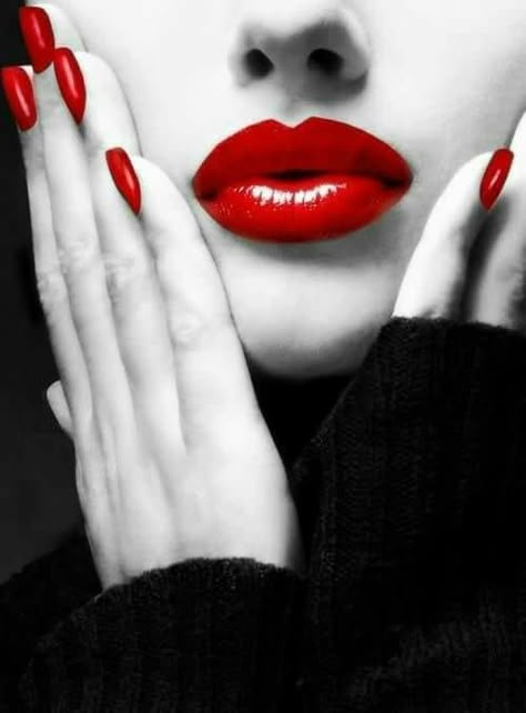 Red lips and nails Color Splash Photography, Splash Photography, Colour Splash, Simply Red, Red Makeup, Face Pictures, Hot Lips, Lip Art, Beautiful Lips