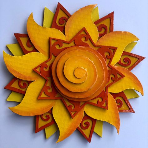 Cardboard Art Projects, Sun Wall Hanging, Painted Sun, Sun Decor, Sunshine Art, Cardboard Sculpture, Boho Sun, Recycled Cardboard, Cardboard Art