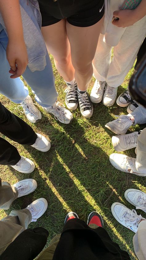 Pictures To Do With Friends, British Teenager Aesthetic, Teenage Summer Aesthetic, Teen Summer Aesthetic, British Summer Aesthetic, Teenage Culture, Sweet 16 Summer, Teenage Vibes, Teen Girl Aesthetic