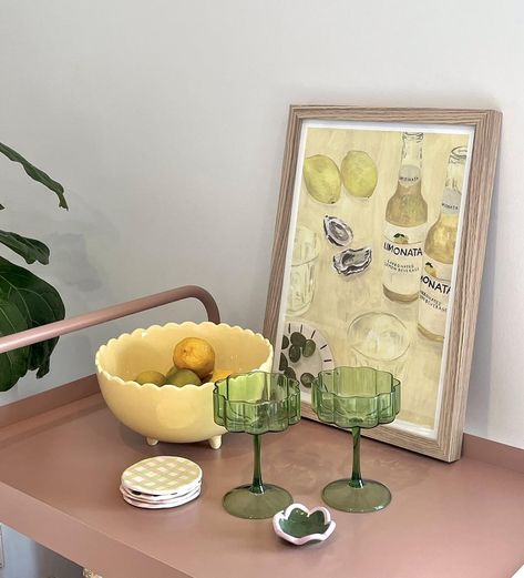 Bar cart inspo 💚 Fun Bar Cart, Mini Cocktail Bar Ideas, Bar Cart Styling Without Alcohol, Bar Cart Ikea, Bar Cart Area, Cute Bar Cart, Bar Cart Aesthetic, Aesthetic Bar Cart, Bar Cart Inspo