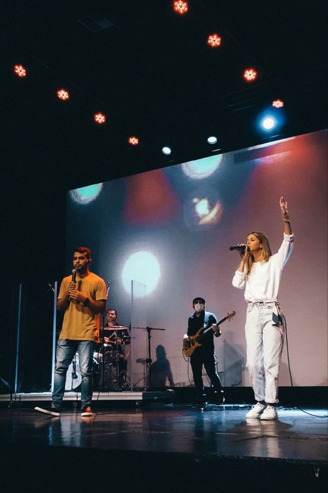 Worship Outfit Leading, Worship Leader Aesthetic, Leader Aesthetic, Worship Photography, Worship Team Outfits, Worship Leader Outfit, Christian Photography, Church Youth Group, Worship Team